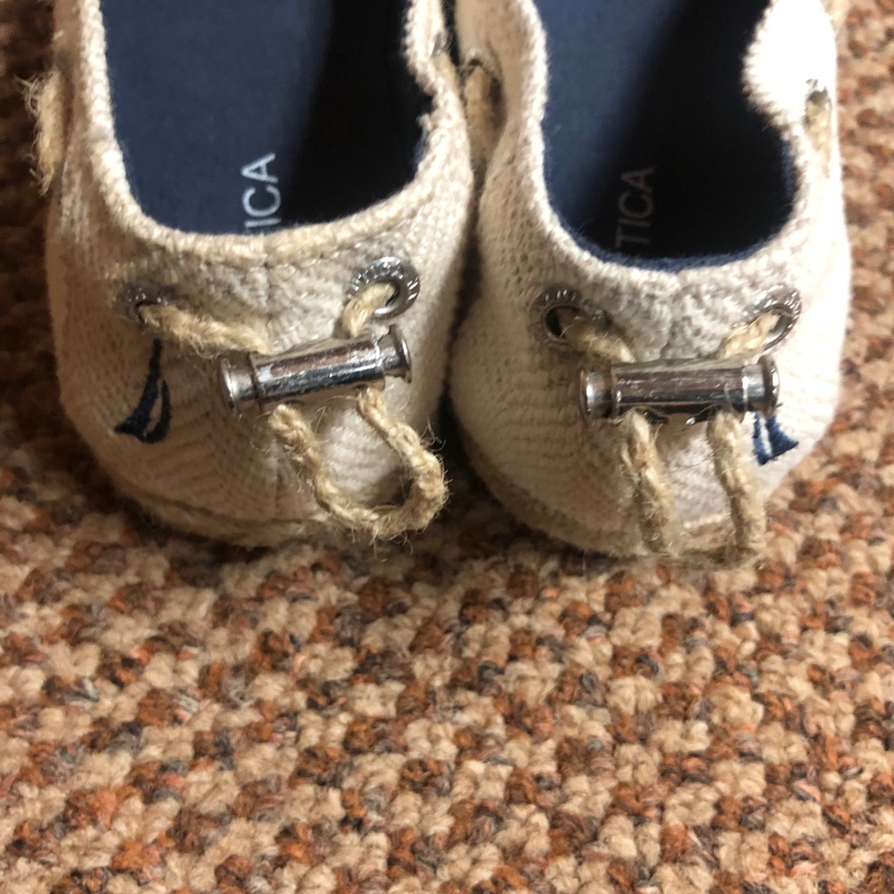 Sneakers - Picture 2 of 4